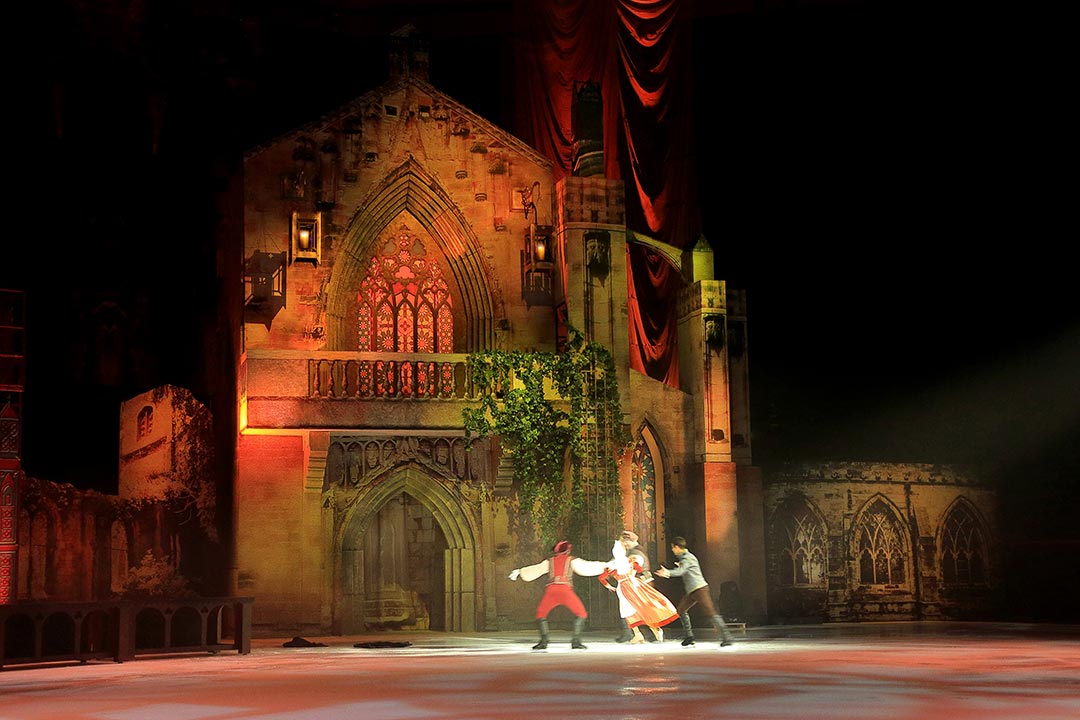 Romeo_and_Juliet_Nina_Kobiashvili-Production_Design